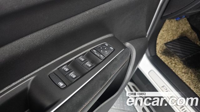 Renault Korea QM6 2.0 LPe Premiere 2WD 2023 — фото 29