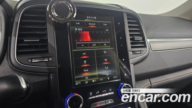 Renault Korea QM6 2.0 LPe Premiere 2WD 2023 — фото 32