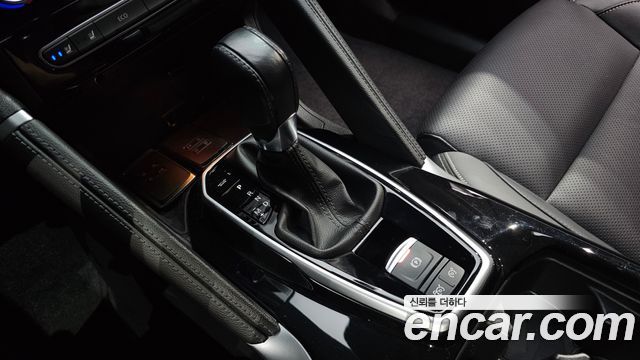 Renault Korea QM6 2.0 LPe RE Signature 2WD 2022 — фото 9