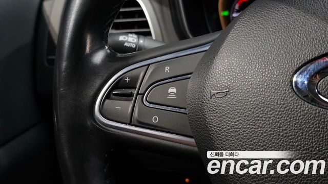 Renault Korea QM6 2.0 LPe RE Signature 2WD 2022 — фото 16