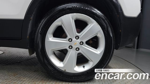 Chevrolet Trax 1.4 Premium 2015 — фото 21