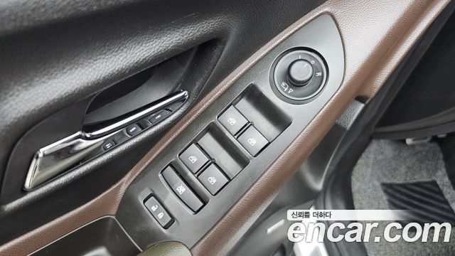 Chevrolet Trax 1.4 Premium 2015 — фото 27