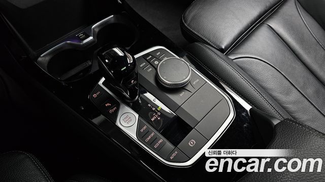 BMW 1 Series (F40) 120i M Sports 2022 — фото 9