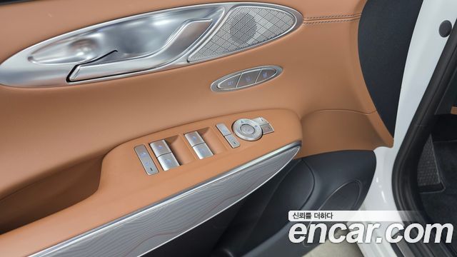 Genesis GV70 2.5T Gasoline AWD 2022 — фото 28