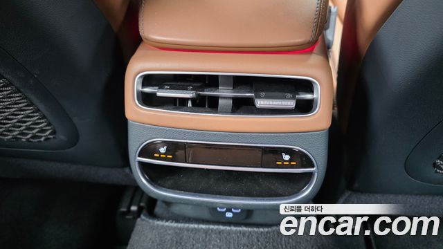 Genesis GV70 2.5T Gasoline AWD 2022 — фото 30