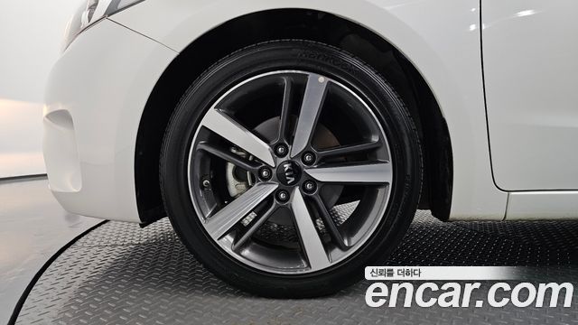 Kia K3 Prestige 2017 — фото 5
