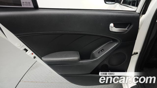 Kia K3 Prestige 2017 — фото 27