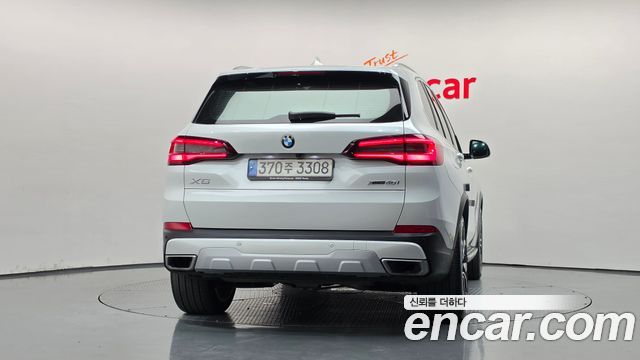BMW X5 (G05) xDrive 40i xLine 2022 — фото 4