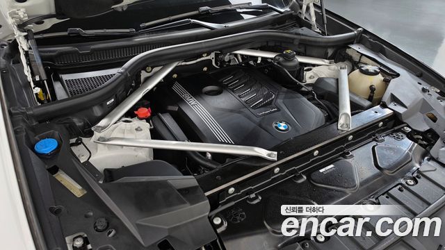 BMW X5 (G05) xDrive 40i xLine 2022 — фото 6