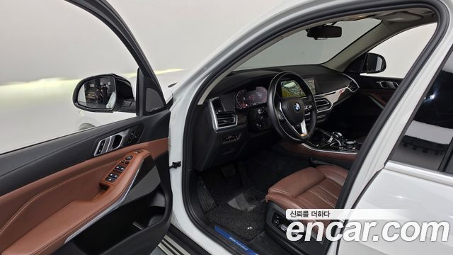 BMW X5 (G05) xDrive 40i xLine 2022 — фото 10