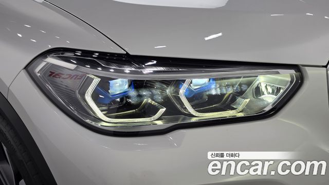 BMW X5 (G05) xDrive 40i xLine 2022 — фото 28