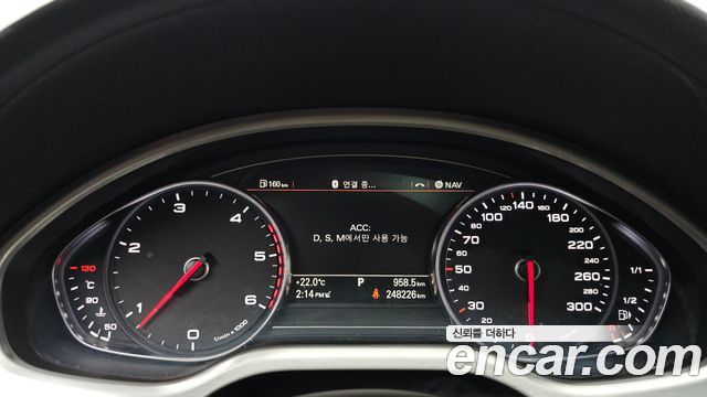 Audi A8 60 TDI Quattro D4 2015 — фото 8