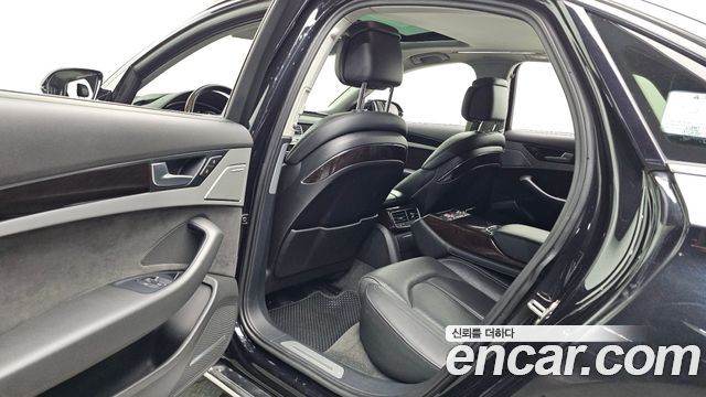 Audi A8 60 TDI Quattro D4 2015 — фото 11