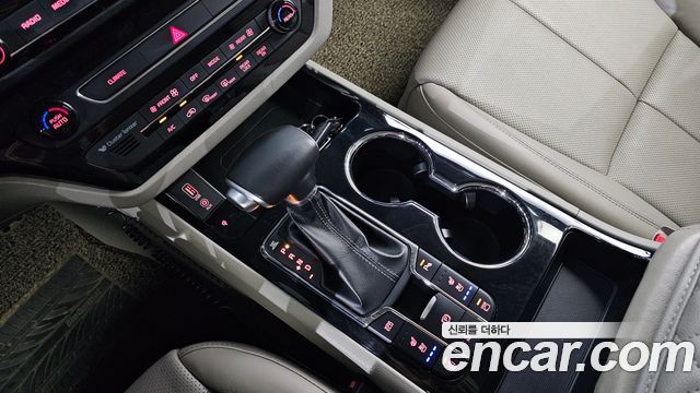 Kia Carnival 9-Seater Noblesse Special 2019 — фото 9
