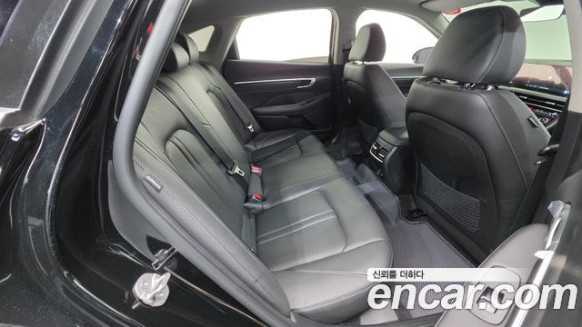 Hyundai Sonata The Edge (DN8) 1.6 Turbo Exclusive 2024 — фото 19