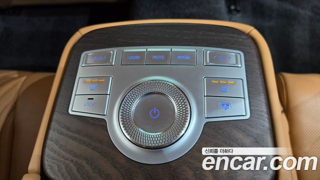 Genesis G80 (RG3) Gasoline 2.5 Turbo AWD 2022 — фото 36