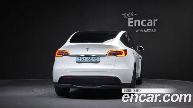 Tesla Model Y Long Range AWD 2021 — фото 4