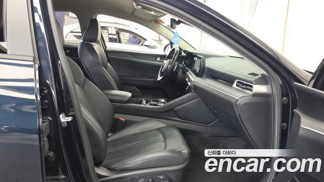 Kia K5 (III) 2.0 Prestige 2022 — фото 11