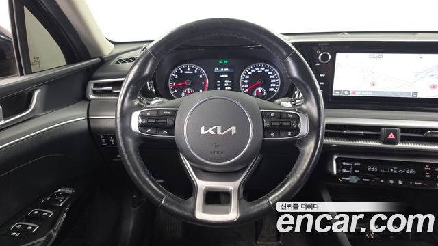 Kia K5 (III) 2.0 Prestige 2022 — фото 13