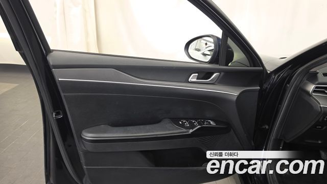 Kia K5 (III) 2.0 Prestige 2022 — фото 24