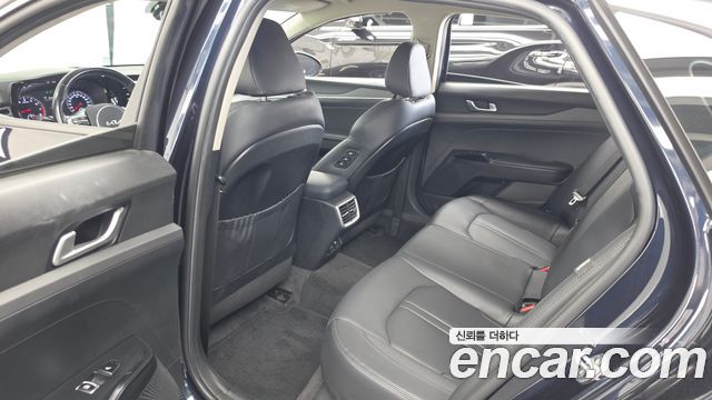 Kia K5 (III) 2.0 Prestige 2022 — фото 26