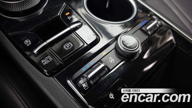 Kia K5 (III) 2.0 Prestige 2022 — фото 32