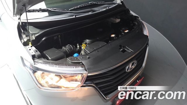 Hyundai Grand Starex Van 3-Seater Smart 2020 — фото 6
