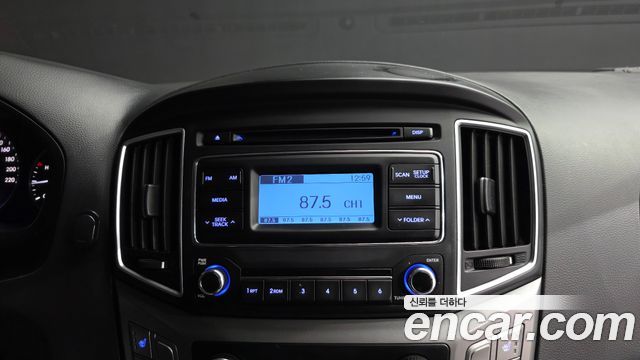 Hyundai Grand Starex Van 3-Seater Smart 2020 — фото 14