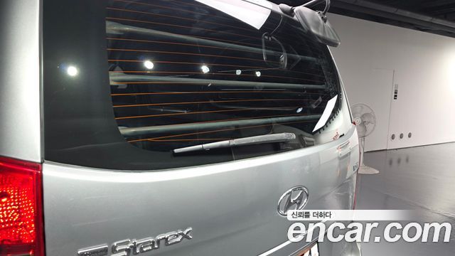 Hyundai Grand Starex Van 3-Seater Smart 2020 — фото 27