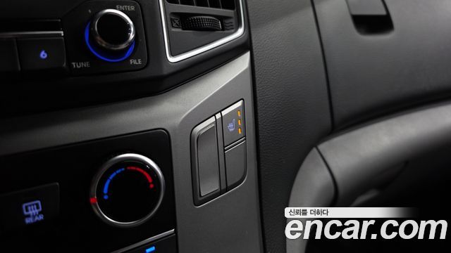 Hyundai Grand Starex Van 3-Seater Smart 2020 — фото 32