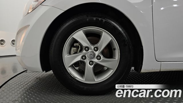 Hyundai Avante 1.6 GDi Smart Standard 2014 — фото 5