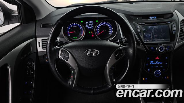Hyundai Avante 1.6 GDi Smart Standard 2014 — фото 17