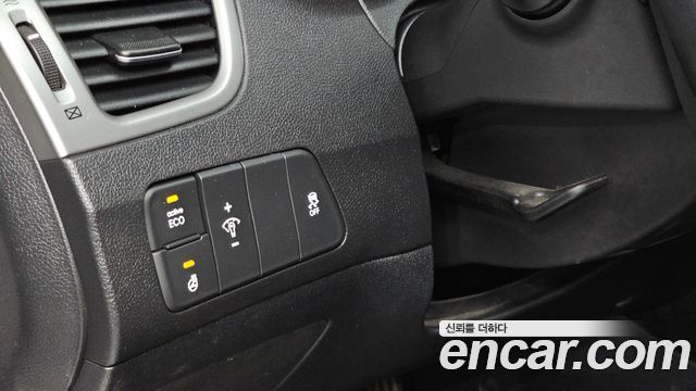 Hyundai Avante 1.6 GDi Smart Standard 2014 — фото 18