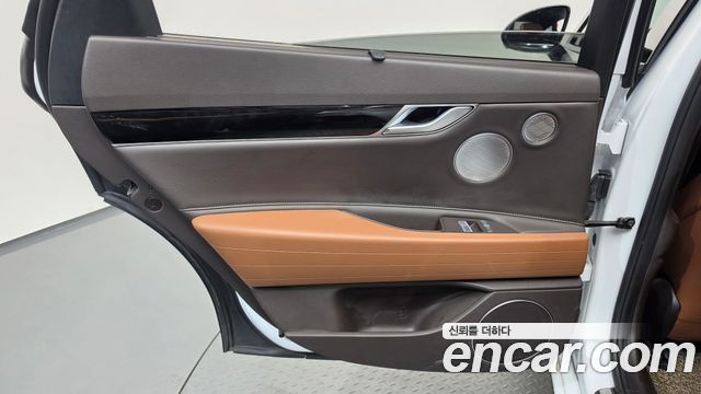 Genesis G80 (RG3) Gasoline 2.5 Turbo AWD 2022 — фото 25