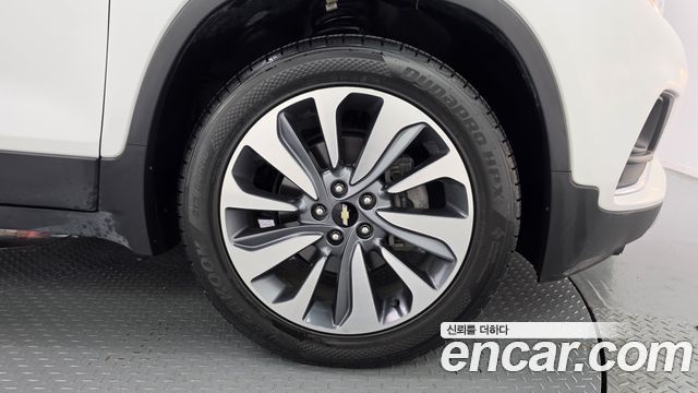 Chevrolet Trax 1.4 Premier 2019 — фото 5