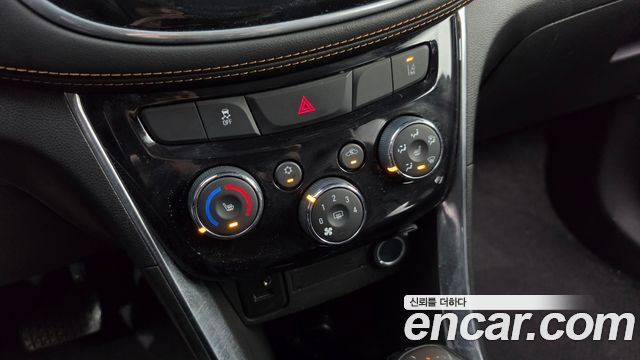 Chevrolet Trax 1.4 Premier 2019 — фото 20