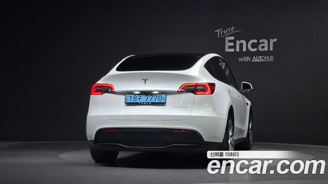 Tesla Model Y Long Range AWD 2021 — фото 4