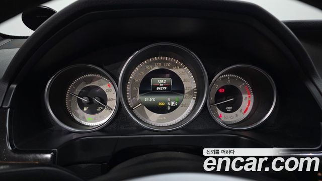 Mercedes-Benz E-Class (W212) E350 BlueTec 4MATIC 2015 — фото 8