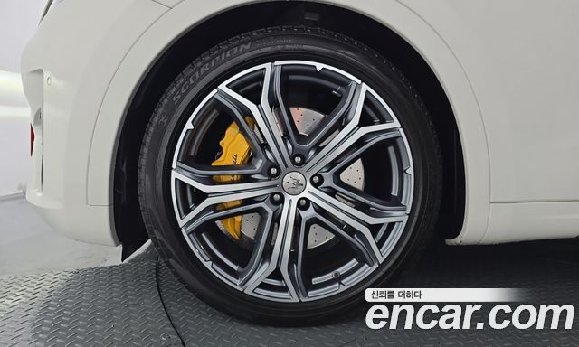 Maserati Levante 3.0 S AWD Modena 2023 — фото 5