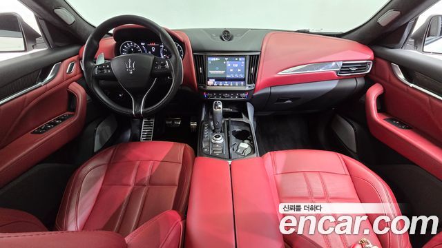 Maserati Levante 3.0 S AWD Modena 2023 — фото 7