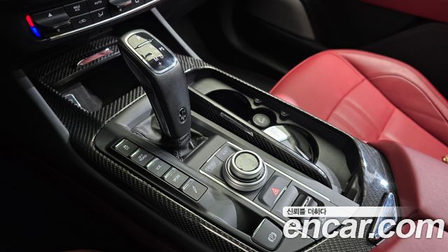 Maserati Levante 3.0 S AWD Modena 2023 — фото 9
