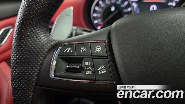 Maserati Levante 3.0 S AWD Modena 2023 — фото 14