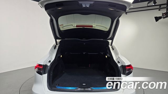 Maserati Levante 3.0 S AWD Modena 2023 — фото 16