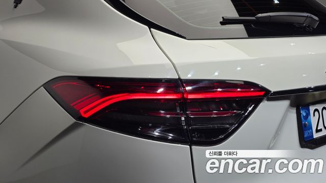 Maserati Levante 3.0 S AWD Modena 2023 — фото 23