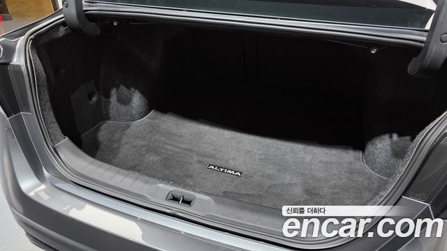 Nissan Altima (L34) 2.5 SL Tech 2019 — фото 16