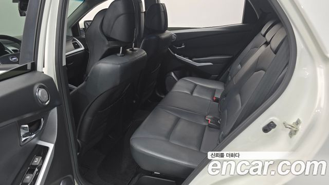 KG Mobility (SsangYong) Korando C 2.2 DX 2WD 2017 — фото 11