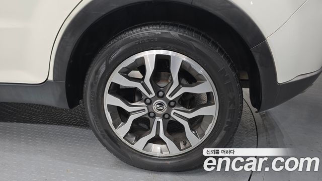KG Mobility (SsangYong) Korando C 2.2 DX 2WD 2017 — фото 21