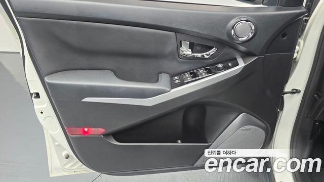 KG Mobility (SsangYong) Korando C 2.2 DX 2WD 2017 — фото 24