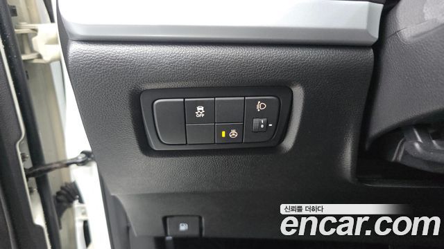 KG Mobility (SsangYong) Korando C 2.2 DX 2WD 2017 — фото 28