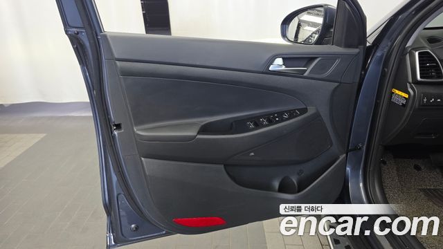 Hyundai Tucson Gasoline 1.6 turbo 2WD Premium 2019 — фото 24